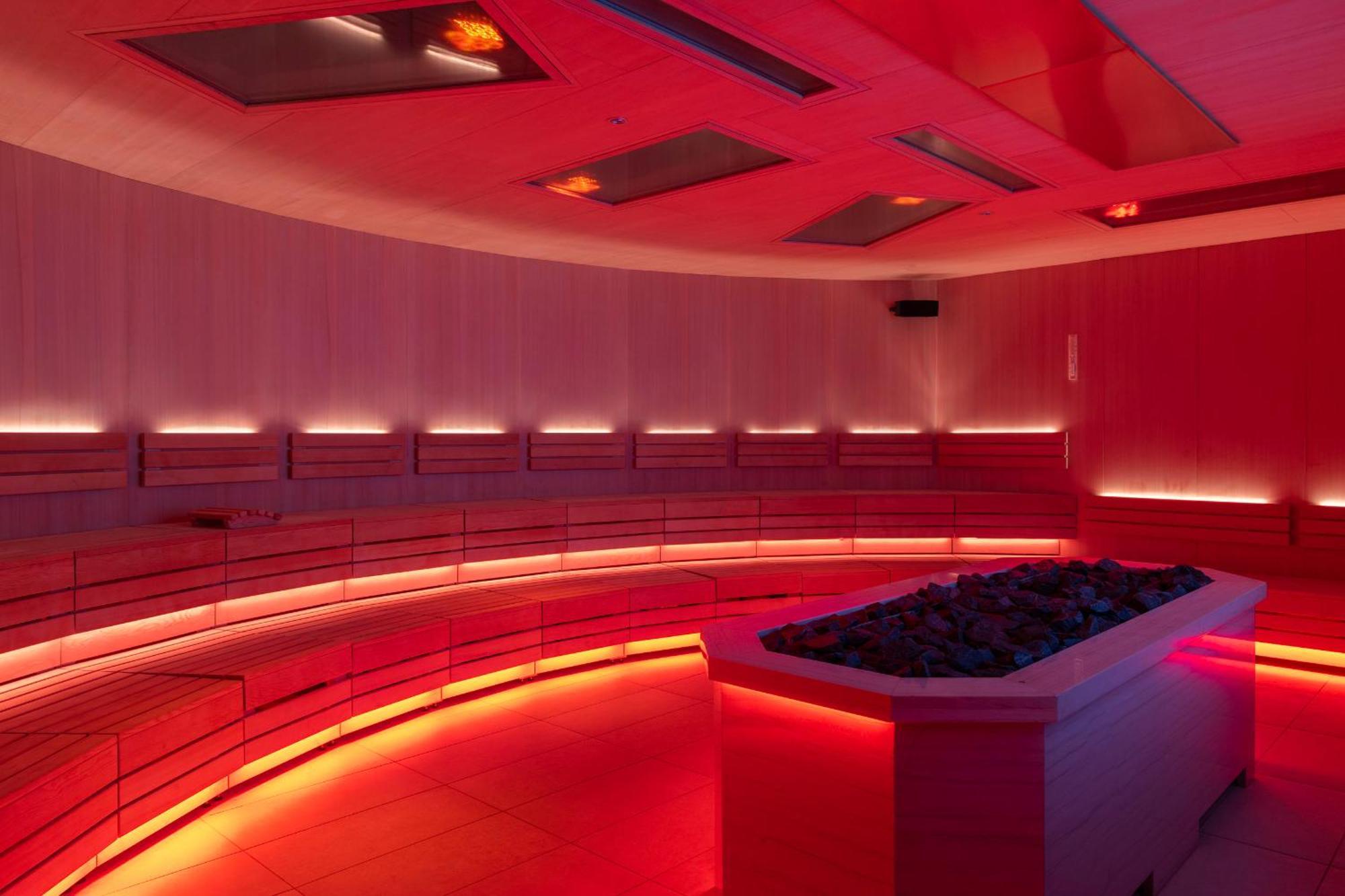 Fontainebleau Λας Βέγκας Εξωτερικό φωτογραφία A modern Finnish sauna